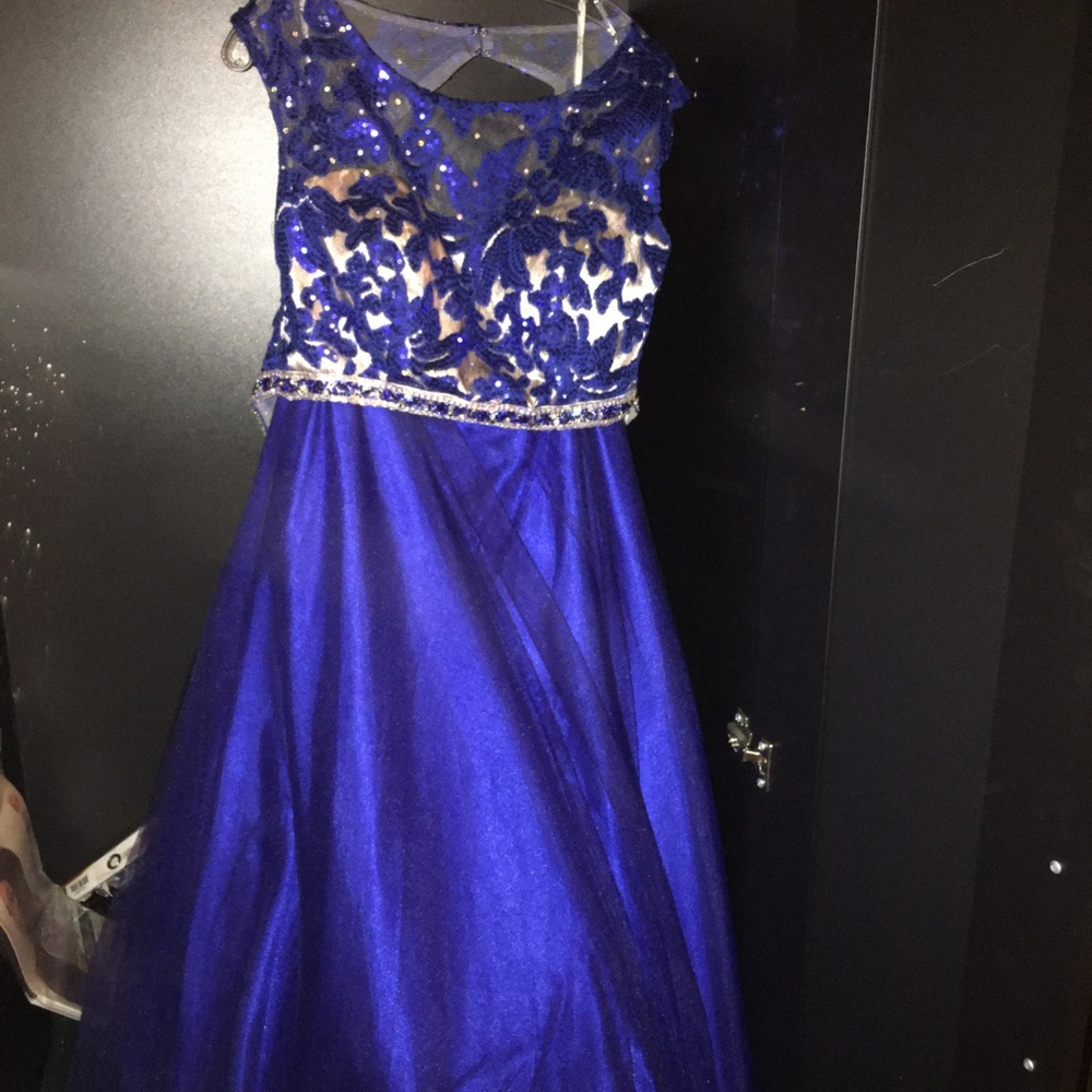 Prom Dress - Picture 3 of 3
